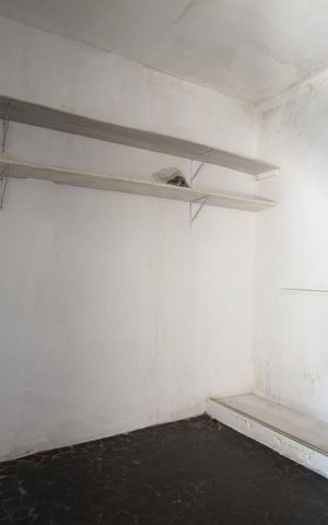 Casa à venda com 250m², 3 quartos e 2 vagasQuarto de serviço