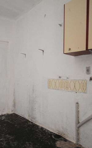 Casa à venda com 250m², 3 quartos e 2 vagasÁrea de serviço