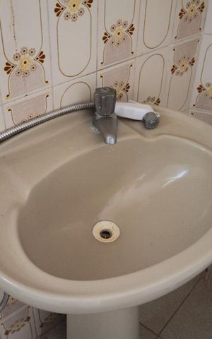 Casa à venda com 250m², 3 quartos e 2 vagasBanheiro