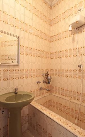 Casa à venda com 250m², 3 quartos e 2 vagasSuíte 1