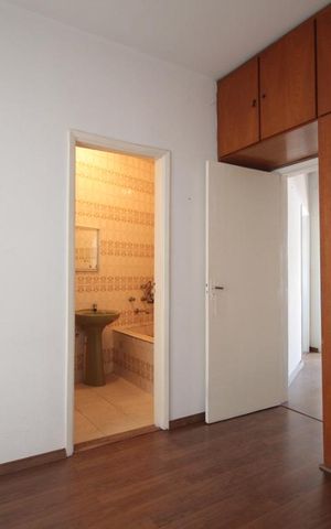 Casa à venda com 250m², 3 quartos e 2 vagasSuíte 1