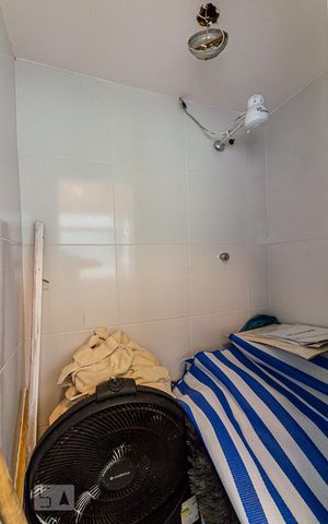 Apartamento à venda com 67m², 3 quartos e sem vaga Apartamento à venda com 67m², 3 quartos e sem vagaBanheiro de Serviço