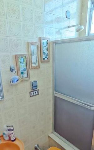 Apartamento à venda com 149m², 3 quartos e 2 vagas Apartamento à venda com 149m², 3 quartos e 2 vagasBanheiro da Suíte