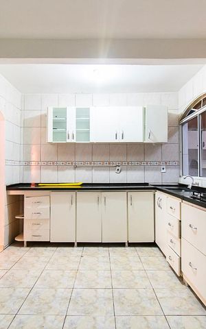 Casa para alugar com 75m², 2 quartos e 1 vaga Casa para alugar com 75m², 2 quartos e 1 vagaCozinha