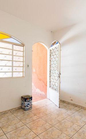 Casa para alugar com 75m², 2 quartos e 1 vaga Casa para alugar com 75m², 2 quartos e 1 vagaSala