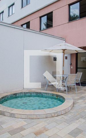 Apartamento à venda com 33m², 1 quarto e sem vaga Apartamento à venda com 33m², 1 quarto e sem vagaÁrea comum - Piscina infantil