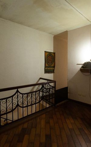 Casa para alugar com 184m², 6 quartos e 4 vagas Casa para alugar com 184m², 6 quartos e 4 vagasAcesso aos quartos de cima