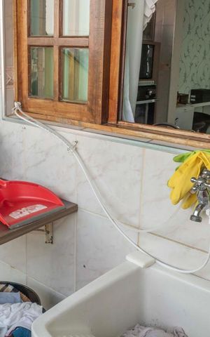 Casa à venda com 180m², 3 quartos e 6 vagasLavanderia