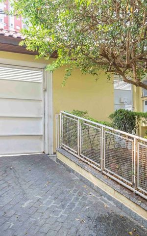 Casa à venda com 180m², 3 quartos e 6 vagasGaragem