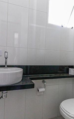 Apartamento à venda com 66m², 2 quartos e 1 vaga Apartamento à venda com 66m², 2 quartos e 1 vagaBanheiro