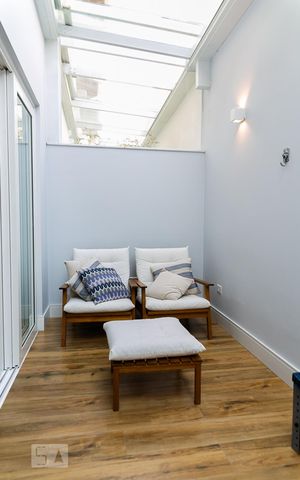 Casa de condomínio à venda com 105m², 3 quartos e 2 vagas Casa de condomínio à venda com 105m², 3 quartos e 2 vagasSacada