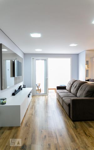 Casa de condomínio à venda com 105m², 3 quartos e 2 vagas Casa de condomínio à venda com 105m², 3 quartos e 2 vagasSala