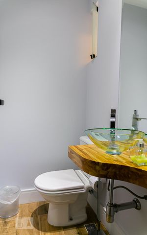 Casa de condomínio à venda com 105m², 3 quartos e 2 vagas Casa de condomínio à venda com 105m², 3 quartos e 2 vagasLavabo
