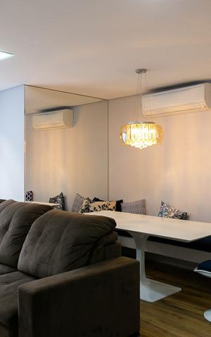 Casa de condomínio à venda com 105m², 3 quartos e 2 vagas Casa de condomínio à venda com 105m², 3 quartos e 2 vagasSala