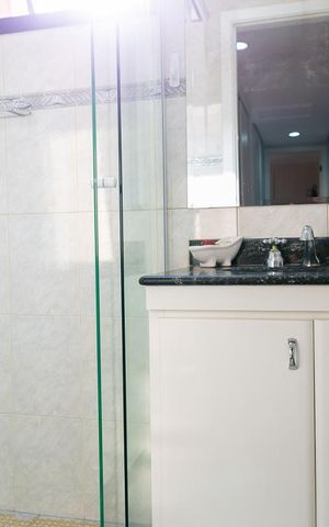 Casa de condomínio à venda com 105m², 3 quartos e 2 vagas Casa de condomínio à venda com 105m², 3 quartos e 2 vagasBanheiro