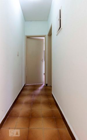 Casa à venda com 147m², 4 quartos e 3 vagasCorredor