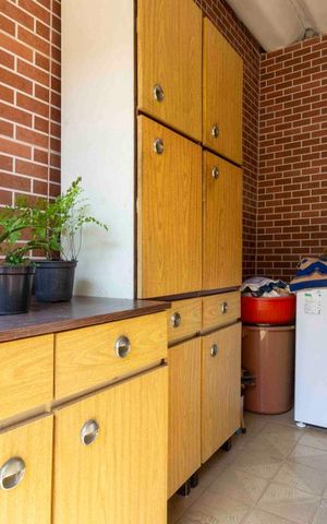 Casa à venda com 147m², 4 quartos e 3 vagasÁrea de Serviço 
