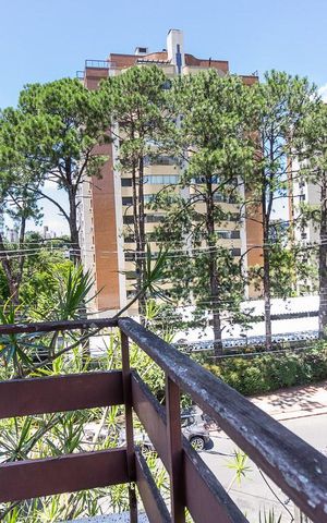 Apartamento à venda com 110m², 3 quartos e 1 vaga Apartamento à venda com 110m², 3 quartos e 1 vagaVaranda da Sala
