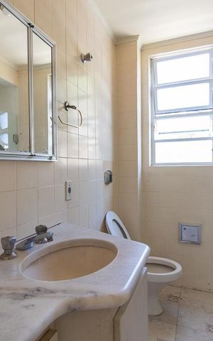 Apartamento à venda com 110m², 3 quartos e 1 vaga Apartamento à venda com 110m², 3 quartos e 1 vagaBanheiro