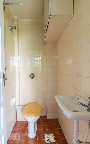 Apartamento à venda com 110m², 3 quartos e 1 vaga Apartamento à venda com 110m², 3 quartos e 1 vagaBanheiro de Serviço