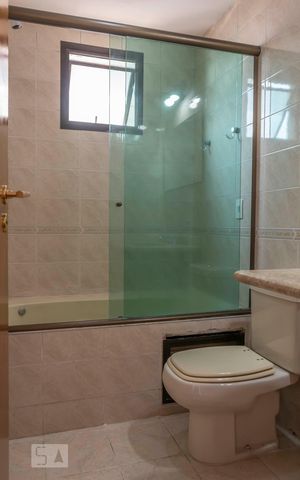 Apartamento à venda com 96m², 3 quartos e 2 vagasBanheiro da Suíte