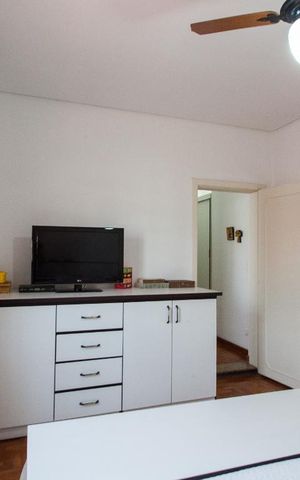 Casa de condomínio à venda com 220m², 3 quartos e 2 vagasSuíte