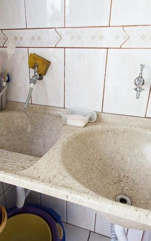 Casa de condomínio à venda com 220m², 3 quartos e 2 vagasÁrea de Serviço