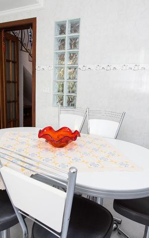 Casa de condomínio à venda com 220m², 3 quartos e 2 vagasCozinha