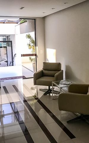 Apartamento para alugar com 240m², 4 quartos e 2 vagasHall