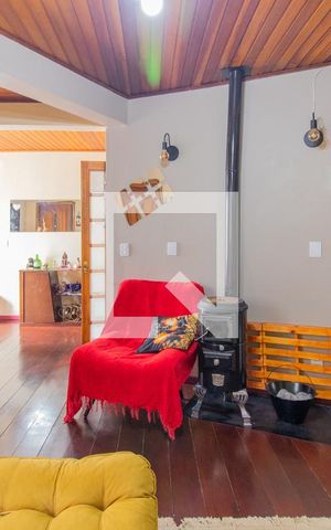 Casa à venda com 165m², 3 quartos e 1 vaga Casa à venda com 165m², 3 quartos e 1 vagaSala