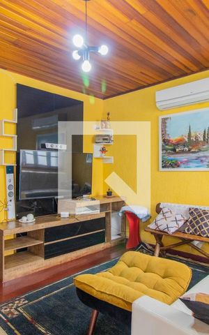 Casa à venda com 165m², 3 quartos e 1 vaga Casa à venda com 165m², 3 quartos e 1 vagaSala