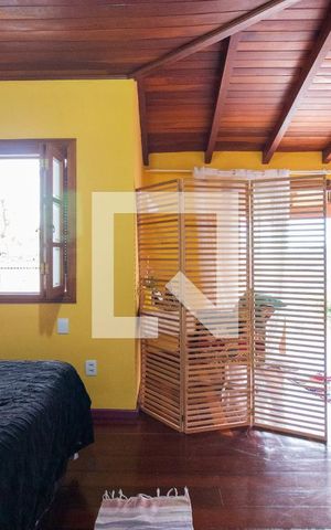 Casa à venda com 165m², 3 quartos e 1 vaga Casa à venda com 165m², 3 quartos e 1 vagaQuarto 3 - Suíte