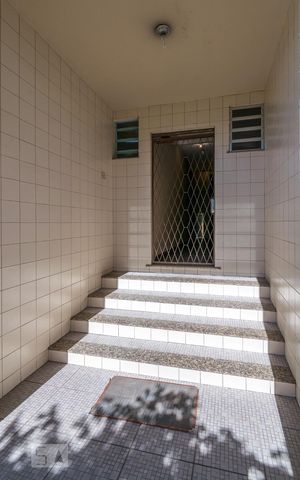 Apartamento à venda com 40m², 2 quartos e sem vagaPortaria - Acesso aos imóveis