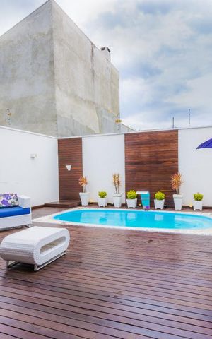 Casa para alugar com 350m², 3 quartos e 2 vagas Casa para alugar com 350m², 3 quartos e 2 vagasPiscina