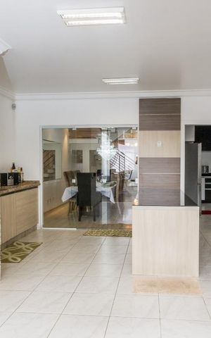 Casa para alugar com 350m², 3 quartos e 2 vagas Casa para alugar com 350m², 3 quartos e 2 vagasÁrea Gourmet