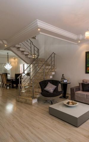Casa para alugar com 350m², 3 quartos e 2 vagas Casa para alugar com 350m², 3 quartos e 2 vagasDetalhe Sala