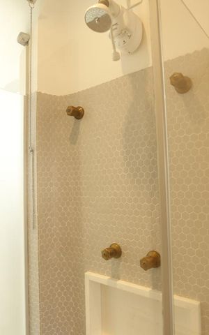 Apartamento à venda com 105m², 2 quartos e 1 vagaBanheiro