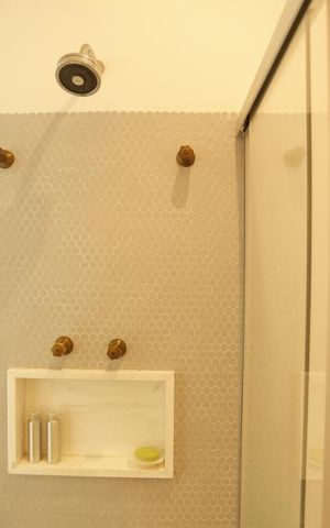 Apartamento à venda com 105m², 2 quartos e 1 vagaBanheiro da Suíte