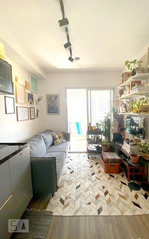 Apartamento para alugar com 33m², 1 quarto e sem vaga Apartamento para alugar com 33m², 1 quarto e sem vagaSala