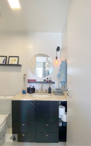 Apartamento para alugar com 33m², 1 quarto e sem vaga Apartamento para alugar com 33m², 1 quarto e sem vagaBanheiro