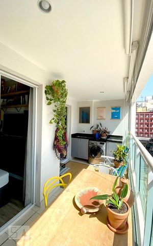 Apartamento para alugar com 33m², 1 quarto e sem vaga Apartamento para alugar com 33m², 1 quarto e sem vagaVaranda