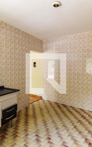Casa à venda com 165m², 2 quartos e 2 vagas Casa à venda com 165m², 2 quartos e 2 vagasCozinha