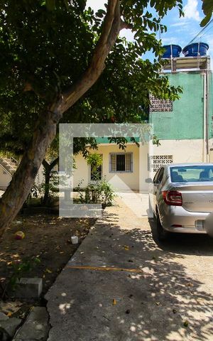 Casa à venda com 165m², 2 quartos e 2 vagas Casa à venda com 165m², 2 quartos e 2 vagasQuintal