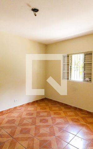 Casa à venda com 165m², 2 quartos e 2 vagas Casa à venda com 165m², 2 quartos e 2 vagasQuarto 1