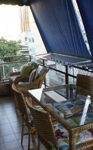 Apartamento à venda com 90m², 2 quartos e 1 vaga Apartamento à venda com 90m², 2 quartos e 1 vagaVaranda