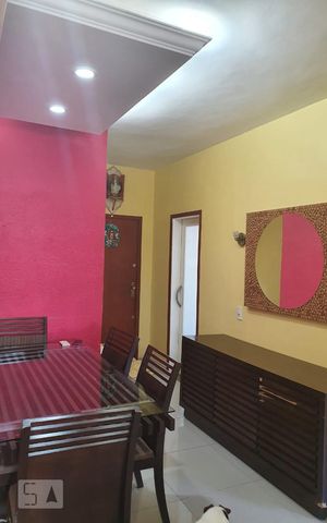 Apartamento à venda com 90m², 2 quartos e 1 vaga Apartamento à venda com 90m², 2 quartos e 1 vagaSala