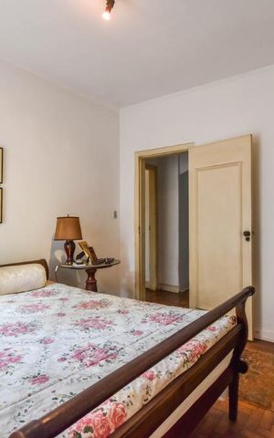 Casa à venda com 511m², 3 quartos e 4 vagas Casa à venda com 511m², 3 quartos e 4 vagasSuíte 1