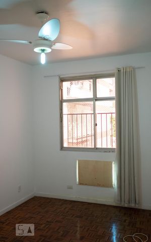 Apartamento à venda com 78m², 2 quartos e 2 vagas Apartamento à venda com 78m², 2 quartos e 2 vagasQuarto