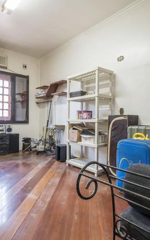 Casa para alugar com 350m², 3 quartos e sem vaga Casa para alugar com 350m², 3 quartos e sem vagaQuarto 1