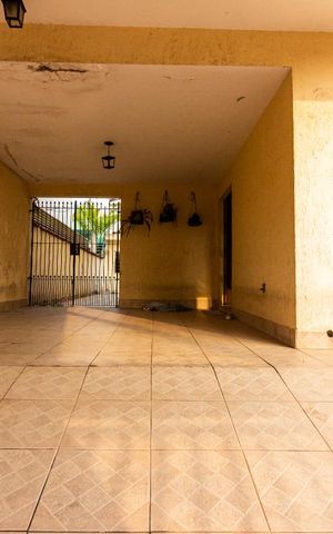Casa à venda com 286m², 3 quartos e 2 vagas Casa à venda com 286m², 3 quartos e 2 vagasGaragem